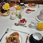 بيت ضيافة Boutique Weber's خيخون